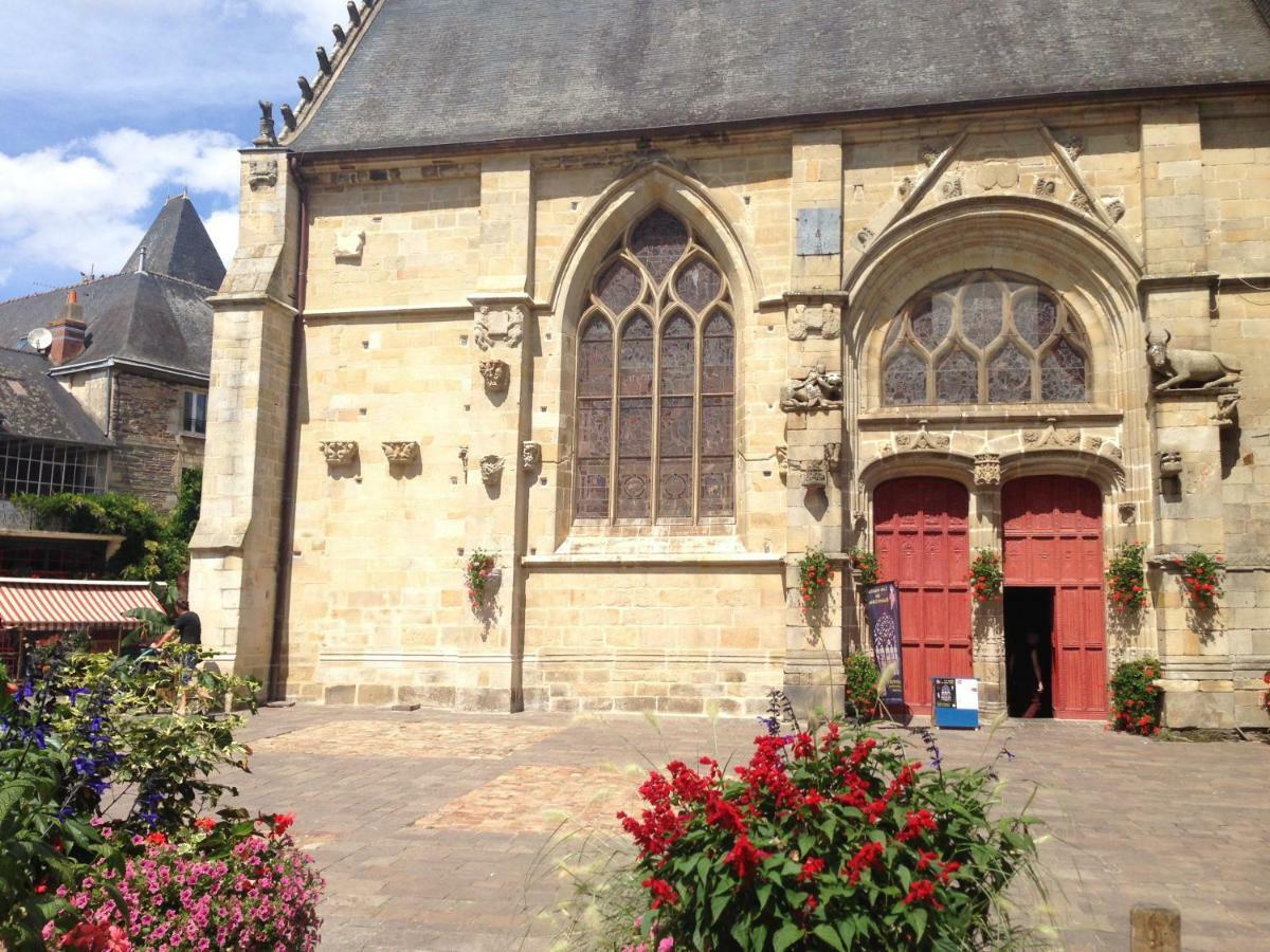 La Ville De Mainguy Josselin Exterior foto